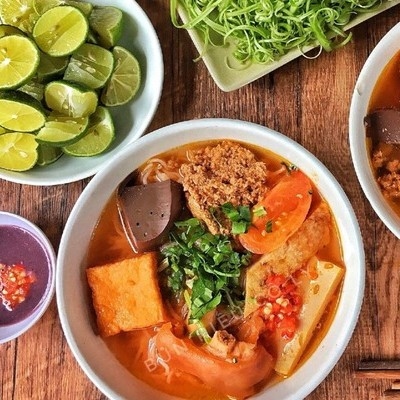 Hình ảnh Bún Riêu Cô Lý - Tên Lửa