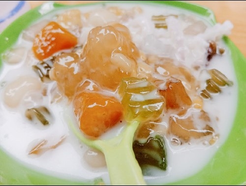 Hình ảnh  Quán Ăn Vặt Trang Thái Hà - Chè Thốt Nốt, Mì Trộn & Sinh Tố - Thái Hà