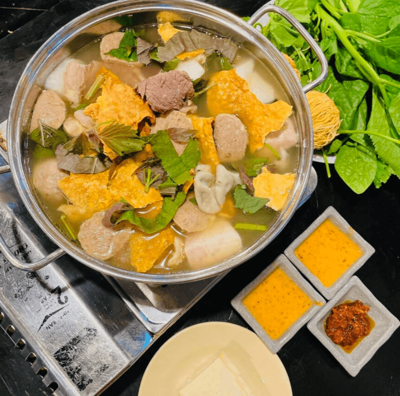 Hình ảnh Lẩu Bò Khu Nhà Cháy - Lê Quốc Hưng