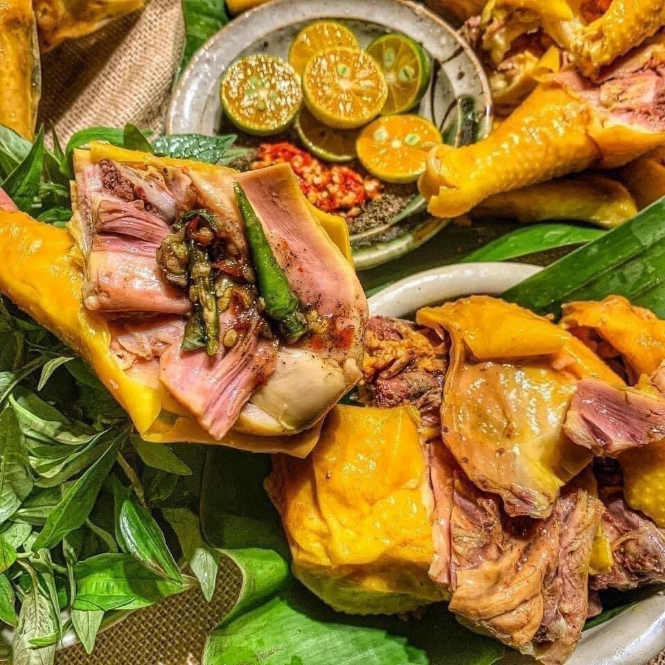 Hình ảnh Gà Ủ Muối - Chân Gà Sốt Thái - Tré Trộn Cô Hai - Nguyễn Thị Đặng
