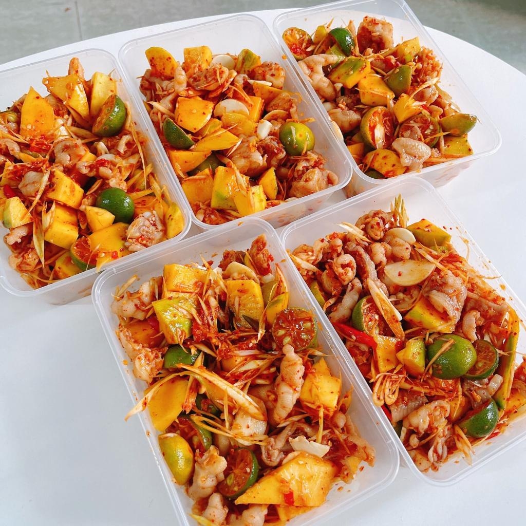 Hình ảnh Chân Gà Sả Tắc & Đồ Ăn Vặt Lee Chun Cook - Bạch Mai