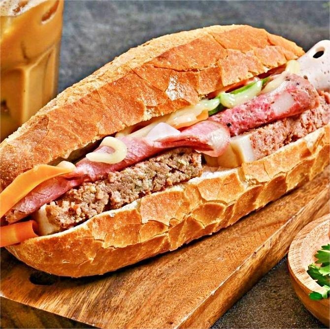 Hình ảnh Bánh mì Saigon - Út Quyên - Thành Công