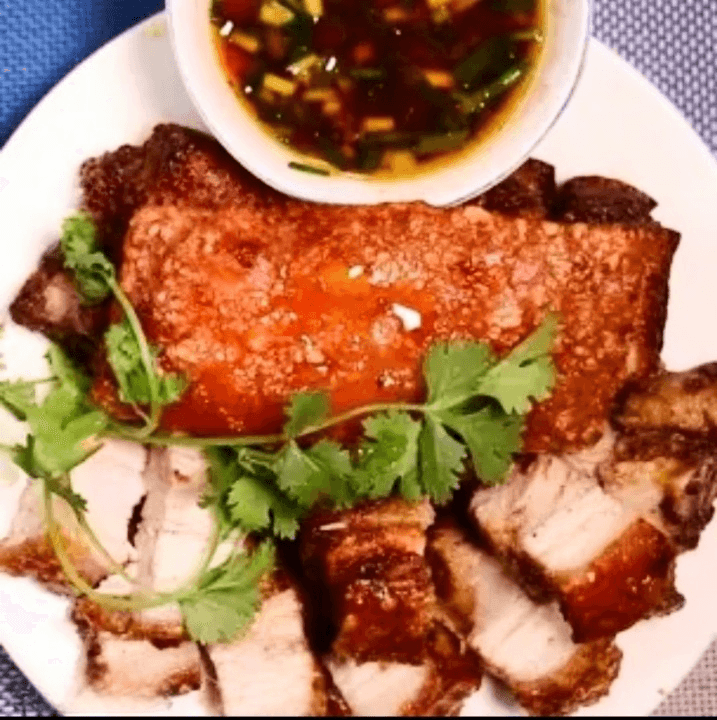 Hình ảnh Heo Quay Mỹ - Đỗ Quang Đẩu