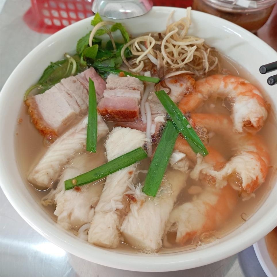Hình ảnh Bún Thịt Nướng Chả Giò Bảo Ngọc - Gỏi Cuốn - Huỳnh Tấn Phát