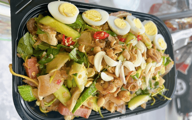 Hình ảnh Tré Trộn - Huỳnh Văn Bánh
