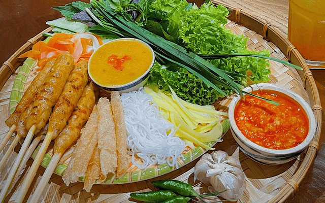 Hình ảnh Nem nướng Quỳnh Lam - Nguyễn Gia Trí
