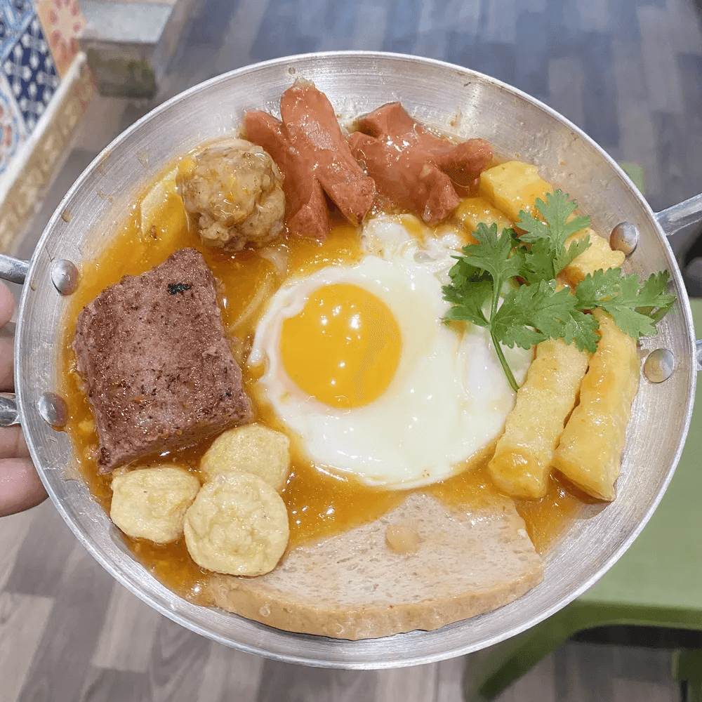 Hình ảnh Bò Sốt Vang & Bánh Mì Chảo Thương Nhớ - Phạm Huy Thông