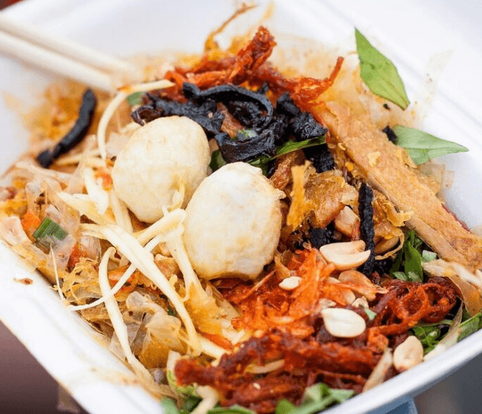 Hình ảnh Ăn Vặt Quán 134B - Mì Trộn & Bánh Tráng - Minh Khai